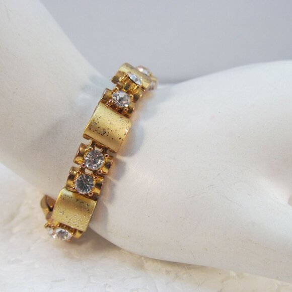 Gold Tone Rhinestone Link Bracelet Size 7.25 - Picture 3 of 14